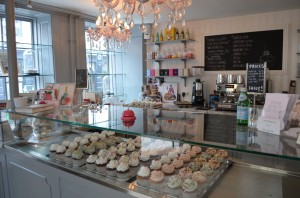 Cute Cupcake Shop